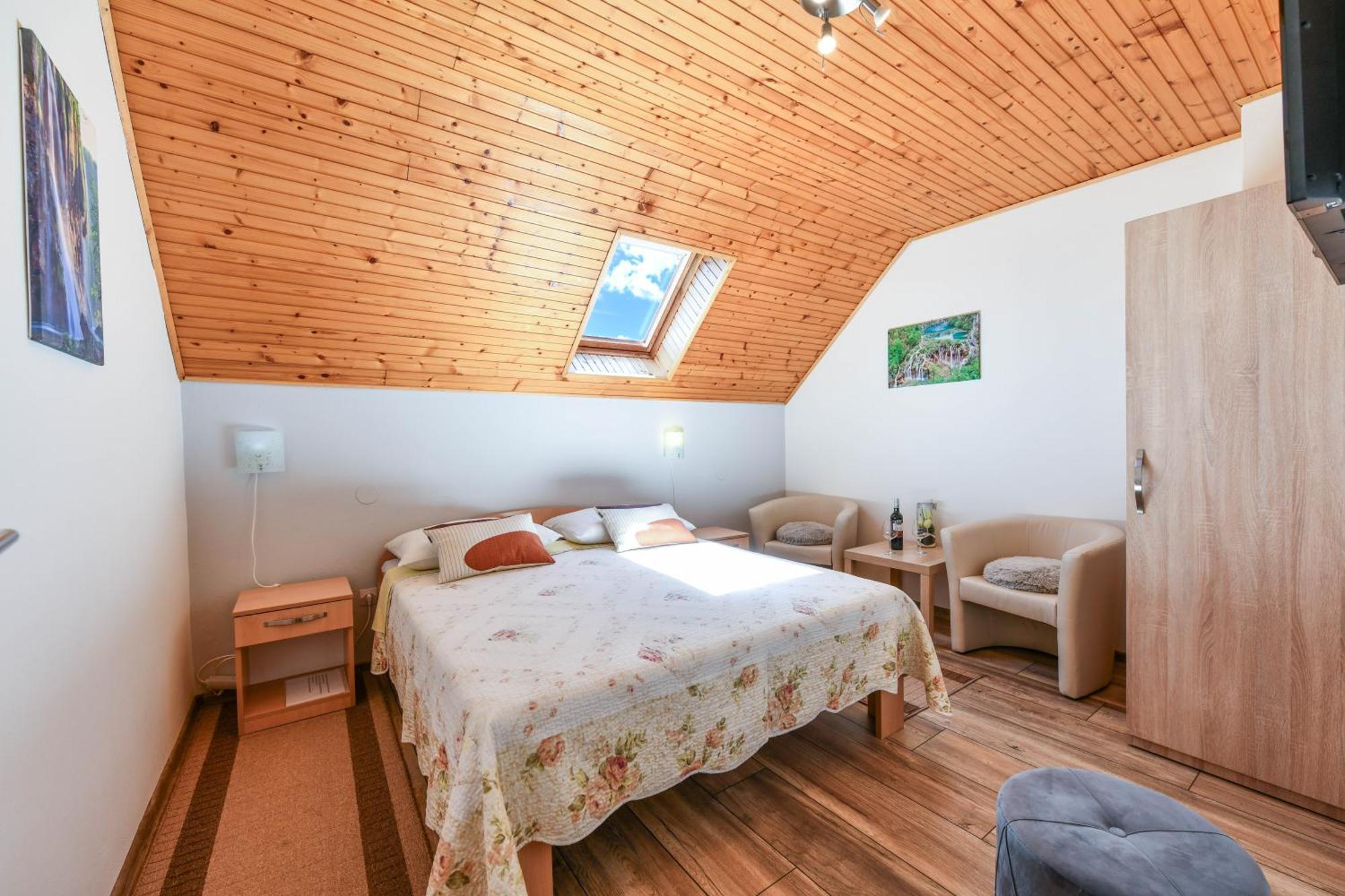 Apartment & Rooms Luketic Rastovača 外观 照片